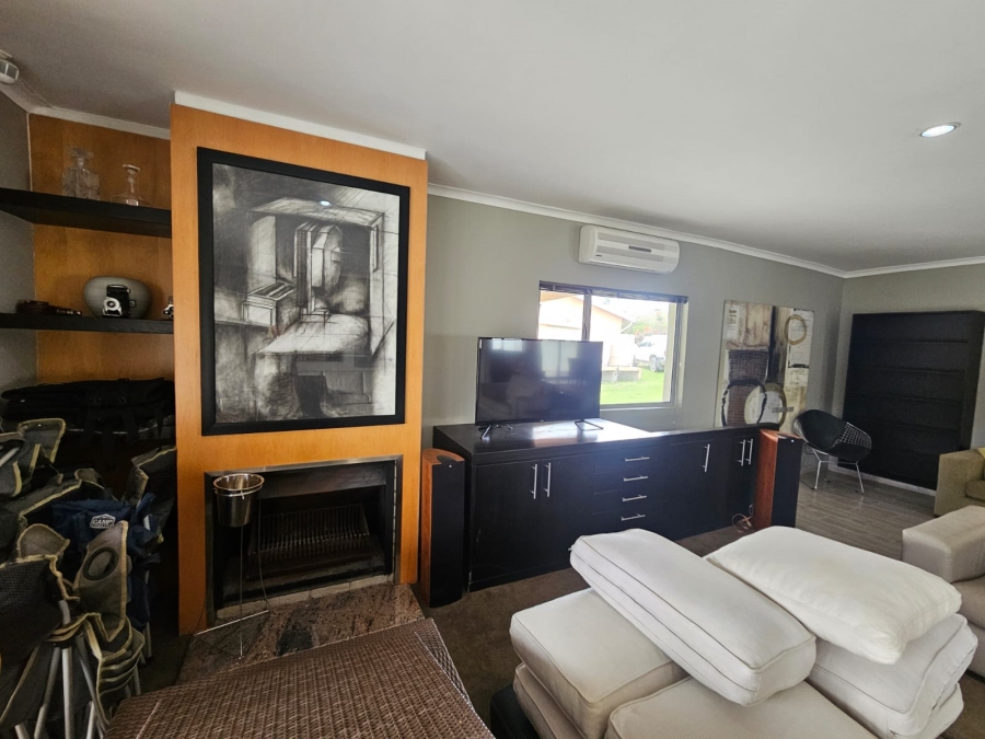 6 Bedroom Property for Sale in Malgas Western Cape